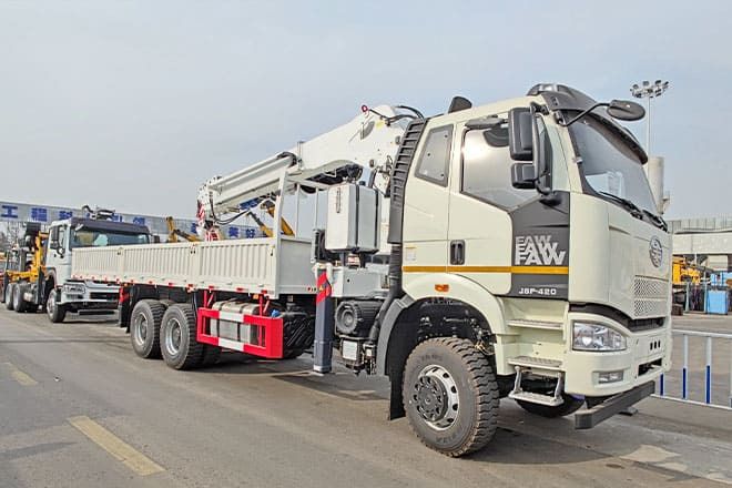 Boom Truck / Hiab